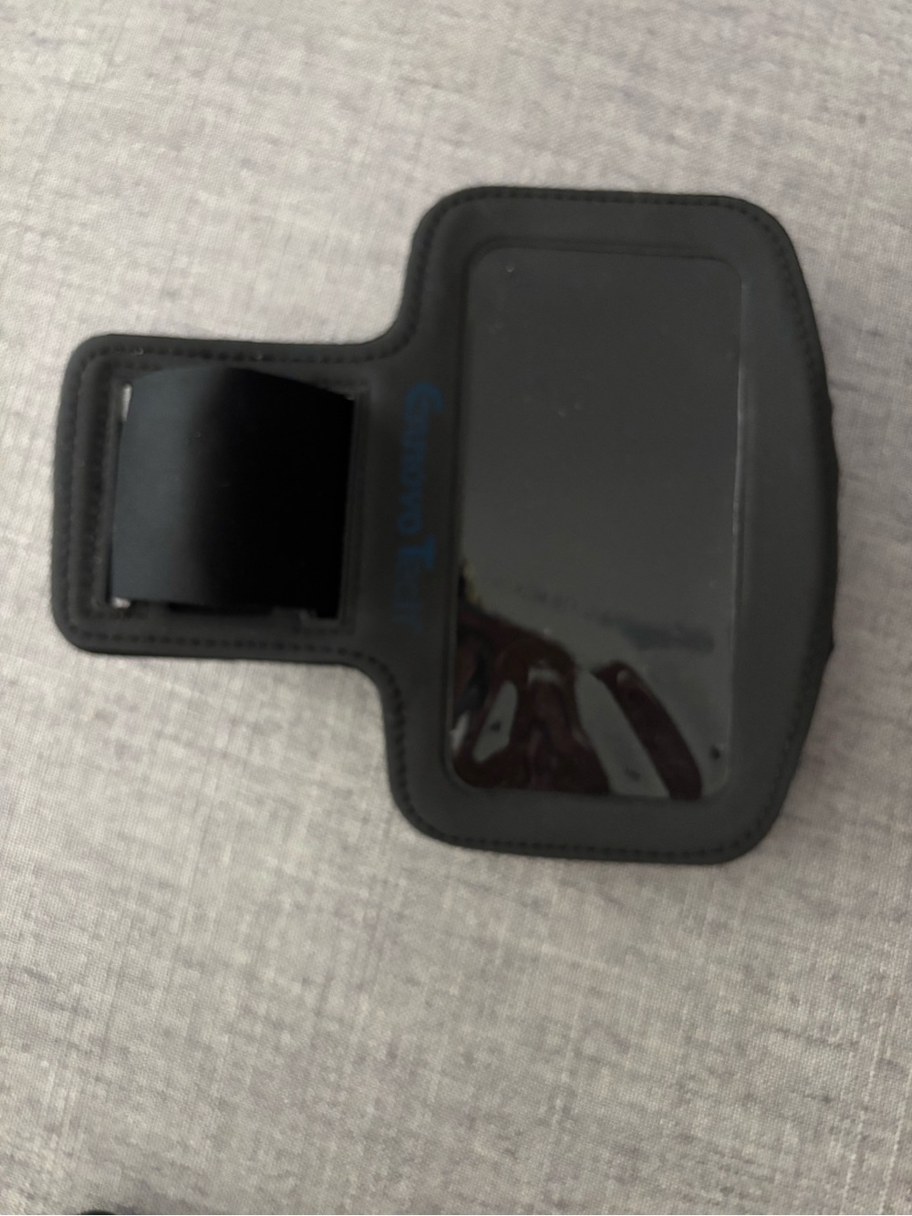 EnnovoTech Sports Armband w/ Velcro Smartphones Running Walking Cycling